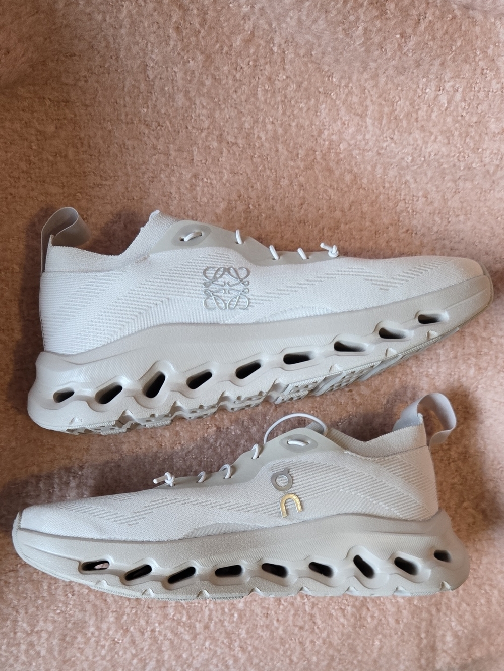 On Running X LOEWE Cloudtilt Sand USM 7.5 W 9 EU 40.5 Light Beige/Cre